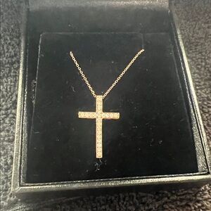 14 kt gold natural diamond cross